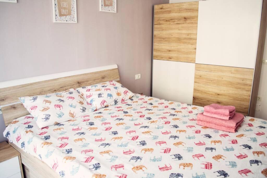 Dream Apartment+Parcare Gratuita Oradea Εξωτερικό φωτογραφία