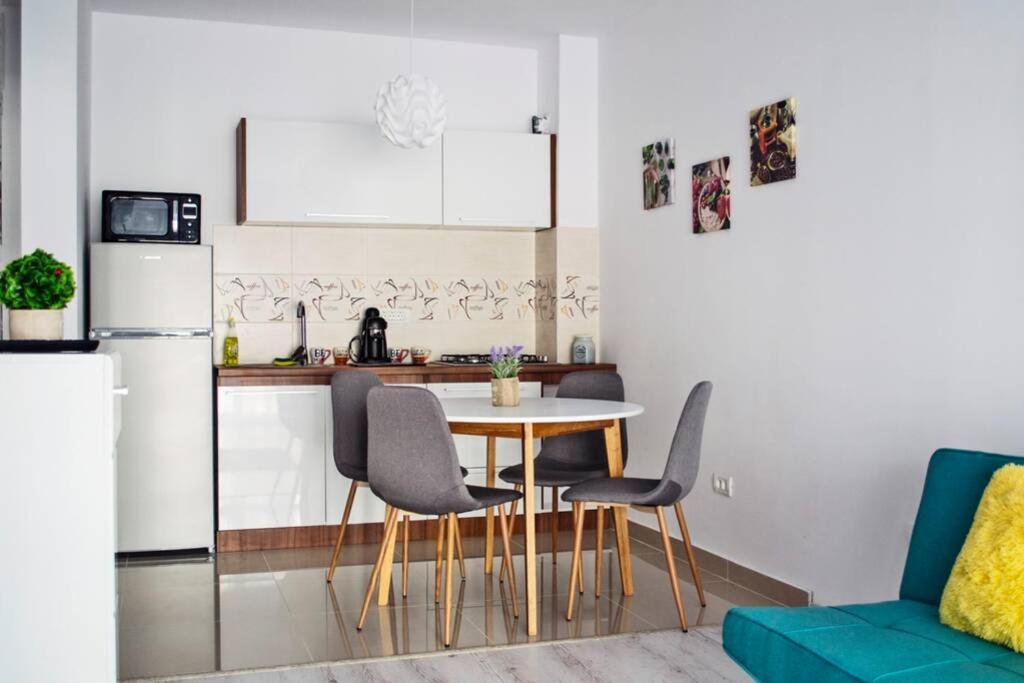 Dream Apartment+Parcare Gratuita Oradea Εξωτερικό φωτογραφία
